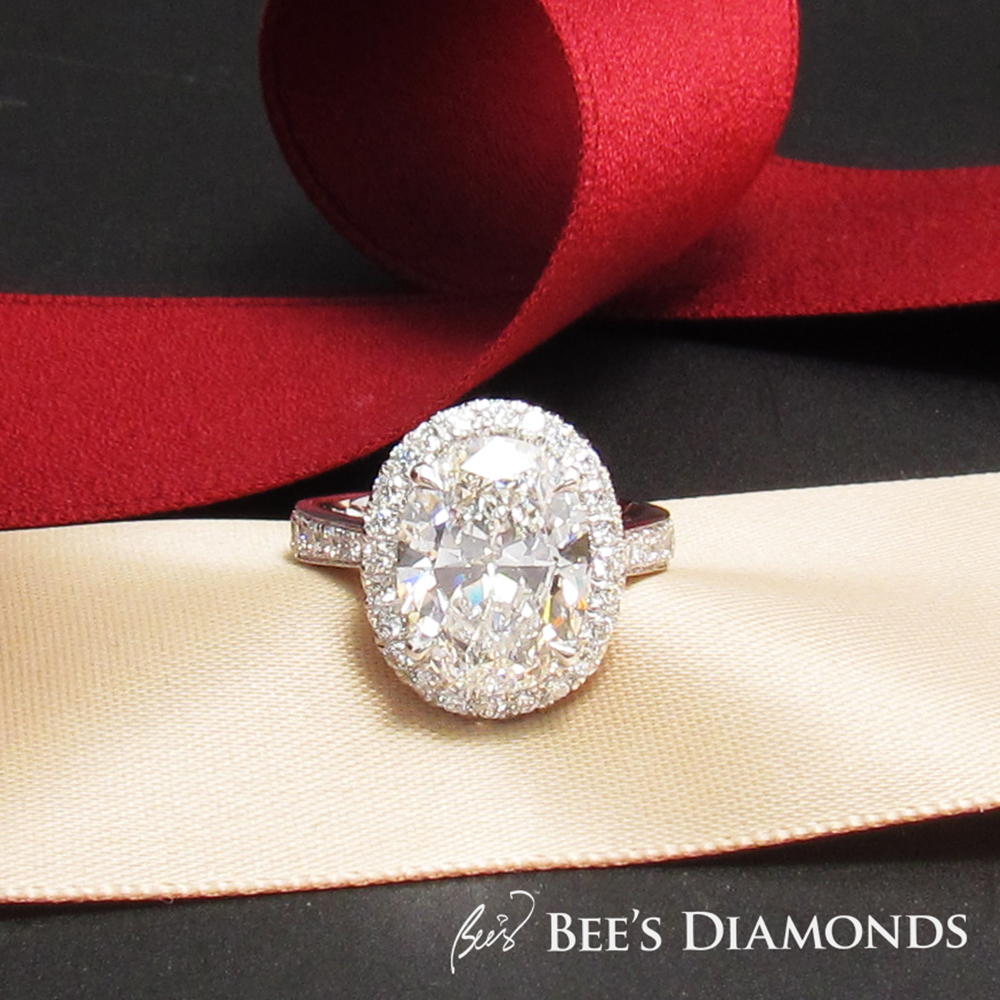 Oval bespoke diamond ring | Bee’s Diamonds Hong Kong